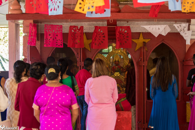 cérémonie dans un temple tamoul